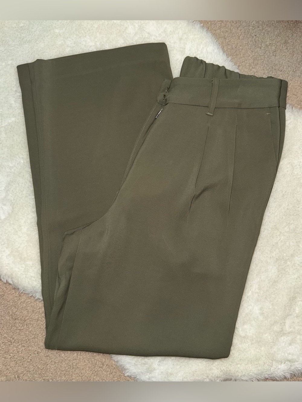 Quince Women's Pleated Wide Leg Pants Size 8 in Olive